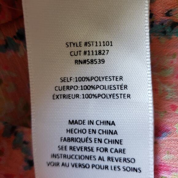 Kut From The Kloth Floral Tab Sleeve Cut Out Top Medium Casual Office Career - Picture 11 of 11